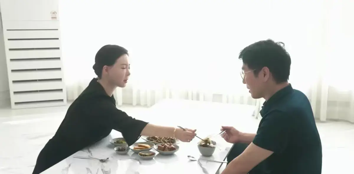 《50岁继母的诱惑》4K高清无删减-未删减中文版免费在线看-金敏喜演绎禁忌拉扯无广告-50岁继母的诱惑打破伦理片框架