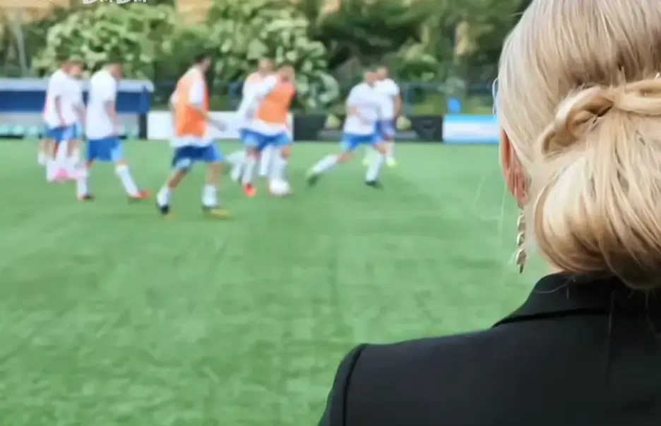 法国足球队的女老板们《Footballers'Moms》全集免费在线观看-高清完整版无广告播放